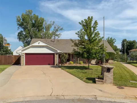 6904 Woodridge Ave, Oklahoma City, OK 73132