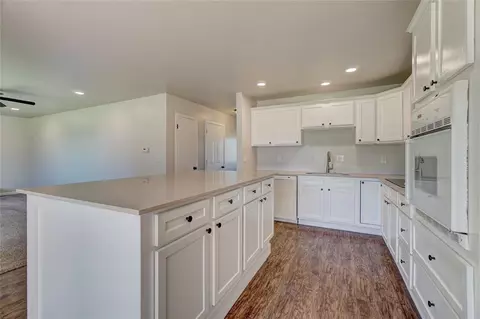 316 Memory Ln, Edmond, OK 73013 photo 13