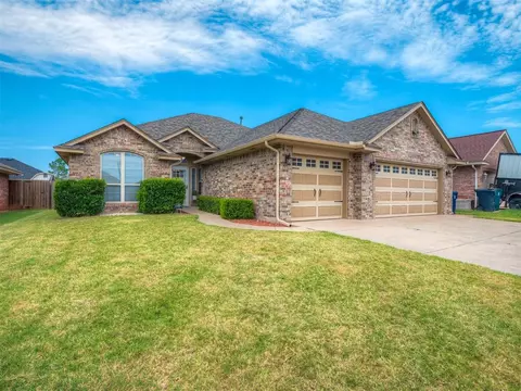 2633 SE 97th St, Moore, OK 73160