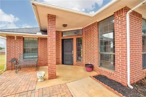 2319 Sunnyside Ln, Purcell, OK 73080