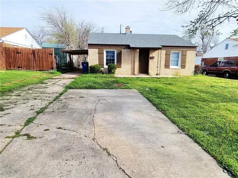 503 E Grumman Dr, Midwest City, OK 73110