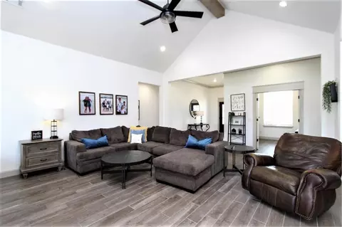 1136 Colonial Ave, Tuttle, OK 73089 photo 8
