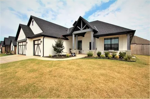 1136 Colonial Ave, Tuttle, OK 73089 photo 3