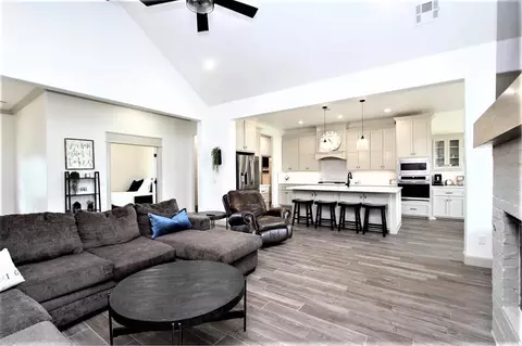 1136 Colonial Ave, Tuttle, OK 73089 photo 9