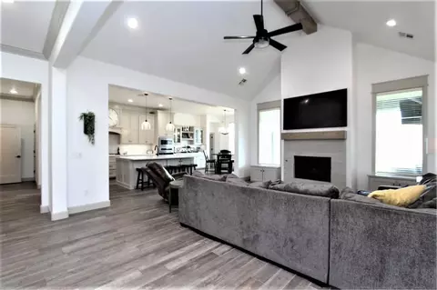 1136 Colonial Ave, Tuttle, OK 73089 photo 6