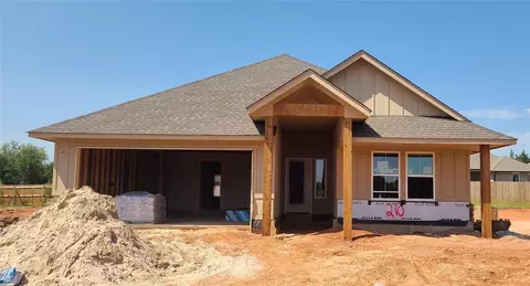 210 Juniper Ct, Noble, OK 73068