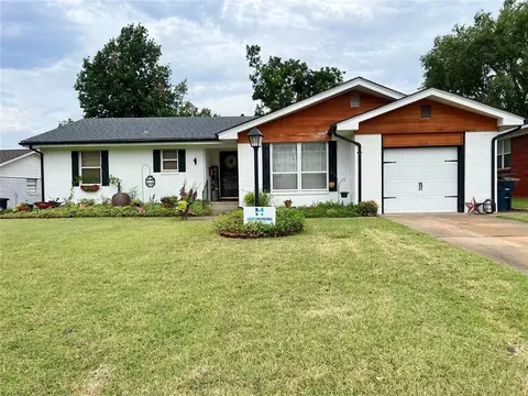 1528 N Pennsylvania Ave, Shawnee, OK 74804