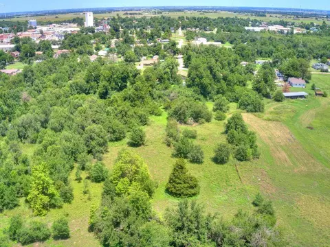 401 E Van Buren St, Crescent, OK 73028 photo 4