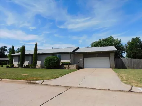 6801 N Grove Ave, Warr Acres, OK 73132