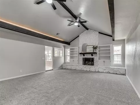 700 Crown Dr, Yukon, OK 73099