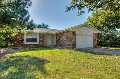 2950 Greenleaf Dr, Newalla, OK 74857