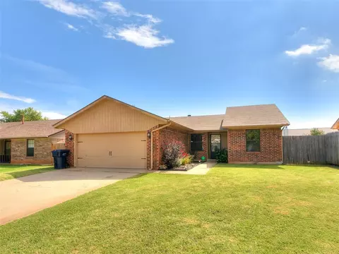8400 Azurewood Dr, Oklahoma City, OK 73135