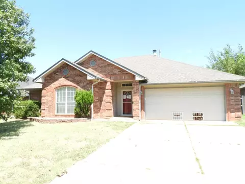 717 Woodbriar Rd, Noble, OK 73068