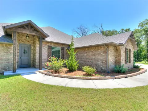 11 Dogwood Ln, Mcloud, OK 74851 photo 2