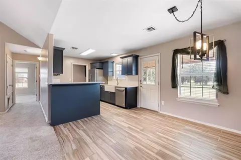 11651 N Kickapoo Ave, Shawnee, OK 74804 photo 8