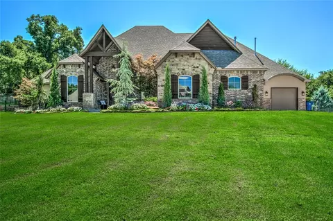 2377 Vellano Ln, Edmond, OK 73034