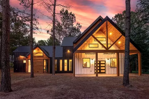 138 Cedar Hills Trl, Broken Bow, OK 74728