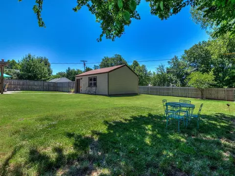 230 E 7th St, Edmond, OK 73034 photo 24