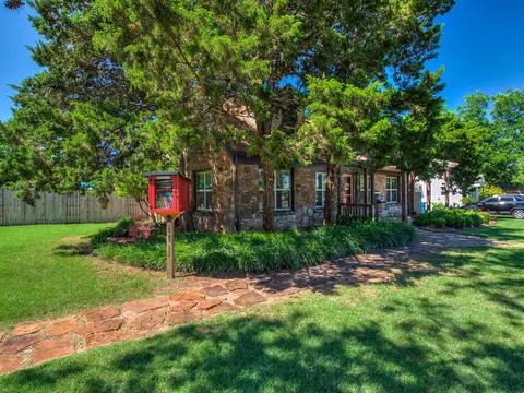 230 E 7th St, Edmond, OK 73034 photo 23