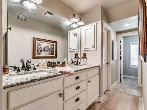 230 E 7th St, Edmond, OK 73034 photo 20
