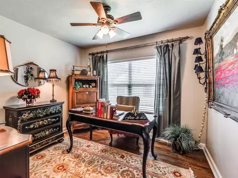 230 E 7th St, Edmond, OK 73034 photo 11