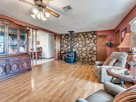 6609 E Robinson St, Norman, OK 73026 photo 3