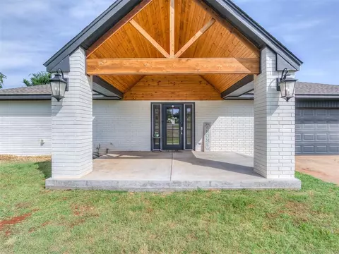 11205 S County Line Rd, Cashion, OK 73016