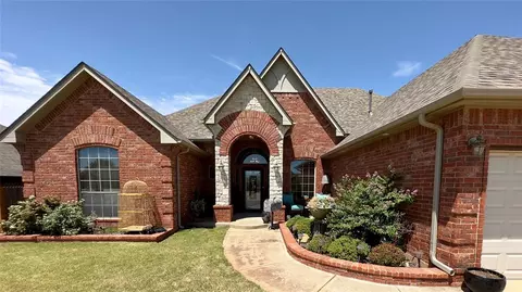 309 E Mobile Ter, Mustang, OK 73064 photo 3