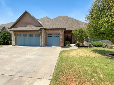 4701 Monarchos Dr, Edmond, OK 73025