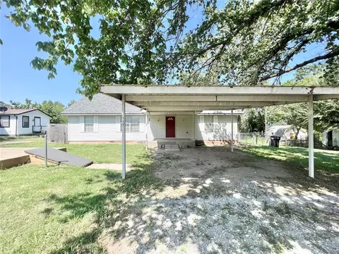 117 S 10th St, Mcloud, OK 74851