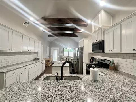71 Timber Ln, Harrah, OK 73045 photo 4