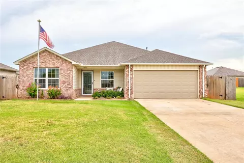 1425 Sandstone Dr, Noble, OK 73068