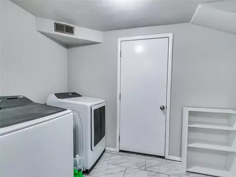 3913 N Riverside Dr, Bethany, OK 73008 photo 30