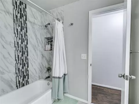 3913 N Riverside Dr, Bethany, OK 73008 photo 23