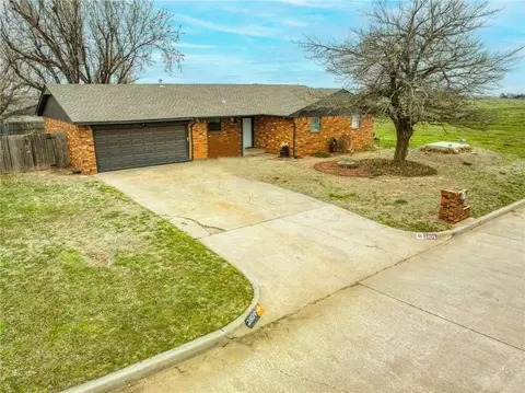 2809 S Estate Dr, El Reno, OK 73036