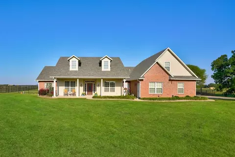 44621 Kingsbury Ln, Shawnee, OK 74801