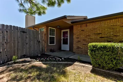 1119 SW 20th St, Moore, OK 73170 photo 5