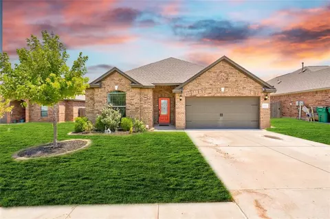 3012 Copan Ct, Yukon, OK 73099