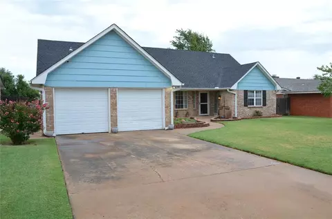 6725 NW 61 St, Warr Acres, OK 73122
