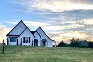 3429 Red Ridge Dr, Blanchard, OK 73010