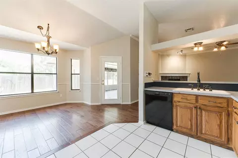 3701 Harmony Dr, Moore, OK 73160 photo 12