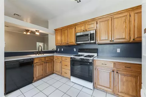3701 Harmony Dr, Moore, OK 73160 photo 10