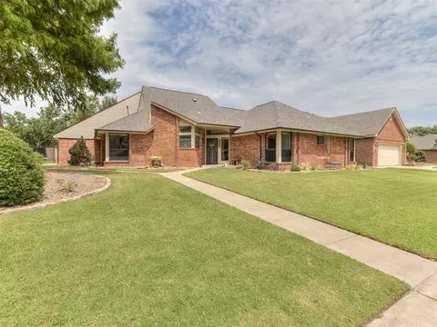 4121 Annalane Dr, Norman, OK 73072