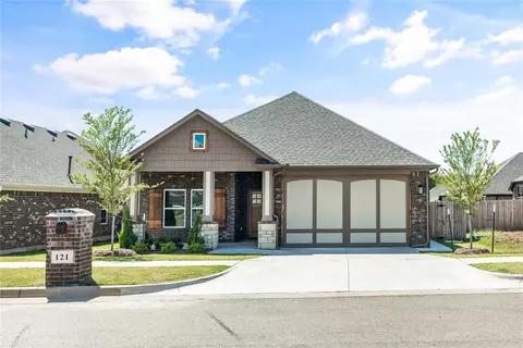 121 Ivory Dr, Yukon, OK 73099
