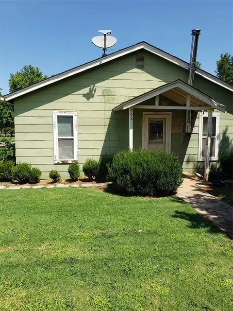 506 W Bowman Ave, Kingfisher, OK 73750