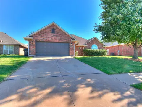 8220 NW 83rd St, Oklahoma City, OK 73132