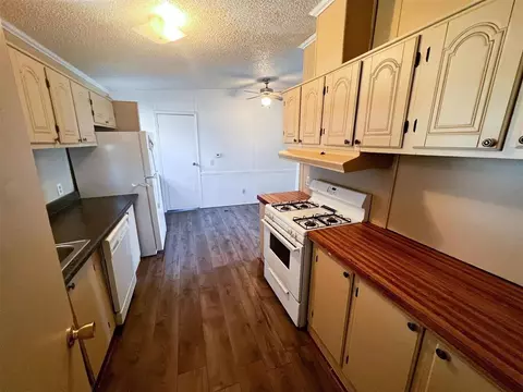 677 SE 8th St, Guymon, OK 73942 photo 4
