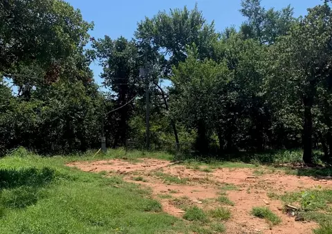 2975 E Redbud Ln, Edmond, OK 73034 photo 3