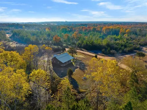 209 Tigerfish Loop, Broken Bow, OK 74728 photo 2