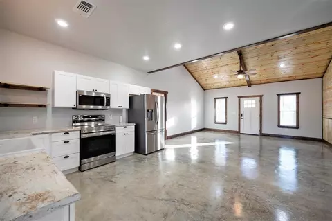 209 Tigerfish Loop, Broken Bow, OK 74728 photo 13